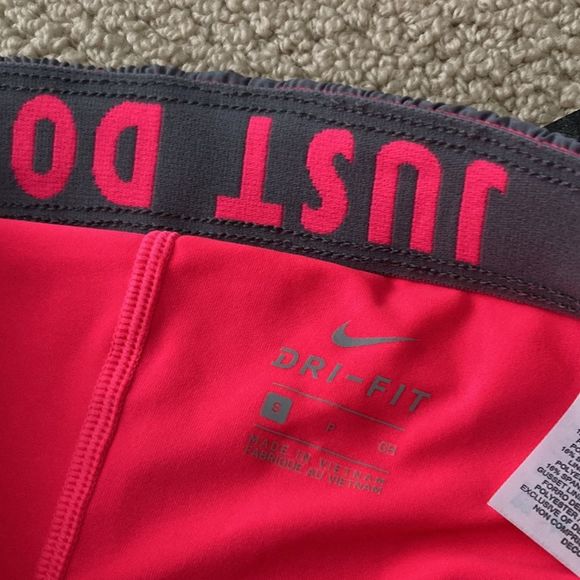 NEW Nike FLEX Dri-Fit Two in One Running Shorts Grey Pink Small Spandex S NWT - Picture 2 of 5